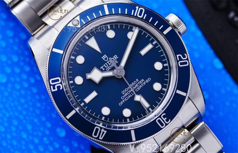 ZF廠帝舵M79030碧灣海軍藍復刻表做工怎么樣-復刻表