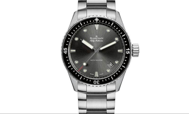 寶珀Blancpain五十噚深潛器精鋼款配備新版三節式鏈帶-復刻表
