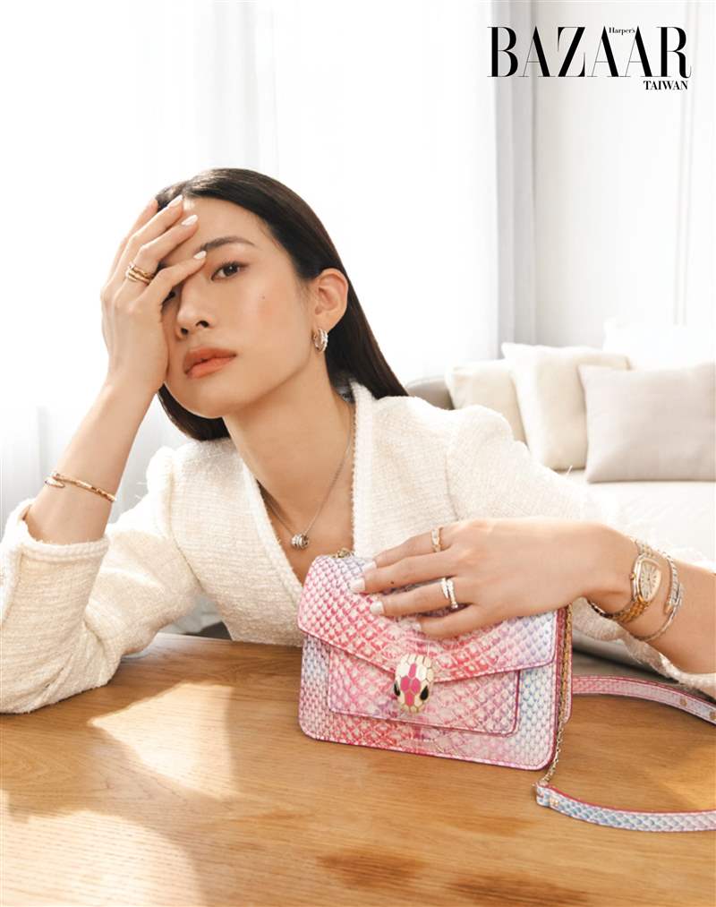 趙岱新化身Serpenti女神展演百變時尚風格 最美主播轉戰演藝圈,趙岱新化身寶格麗Serpenti女神展演百變時尚風格-復刻表