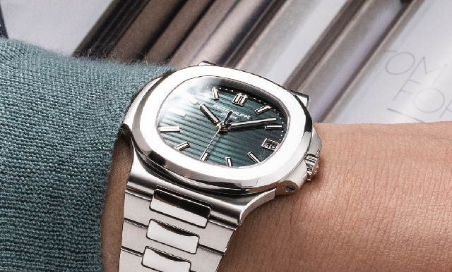 Nautilus 5711/1A華麗轉(zhuǎn)身三部曲：停產(chǎn)、綠面、再創(chuàng)天價(jià)！-復(fù)刻表