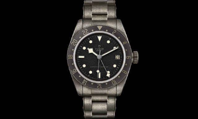 舊得好犀利！TUDOR為ONLY WATCH 2021打造Black Bay GMT One兩地時(shí)間仿舊設(shè)計(jì)腕表-復(fù)刻表