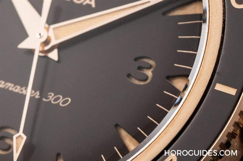 歐米茄第一只青銅表！Seamaster 300 Bronze Gold專利青銅金-復(fù)刻表