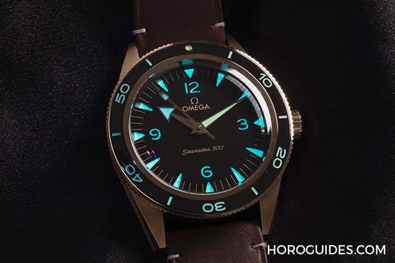 歐米茄第一只青銅表！Seamaster 300 Bronze Gold專利青銅金-復(fù)刻表