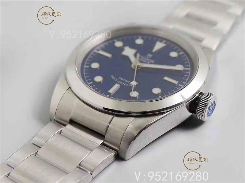 怎么區(qū)分石英機(jī)芯和電子機(jī)芯手表-復(fù)刻表