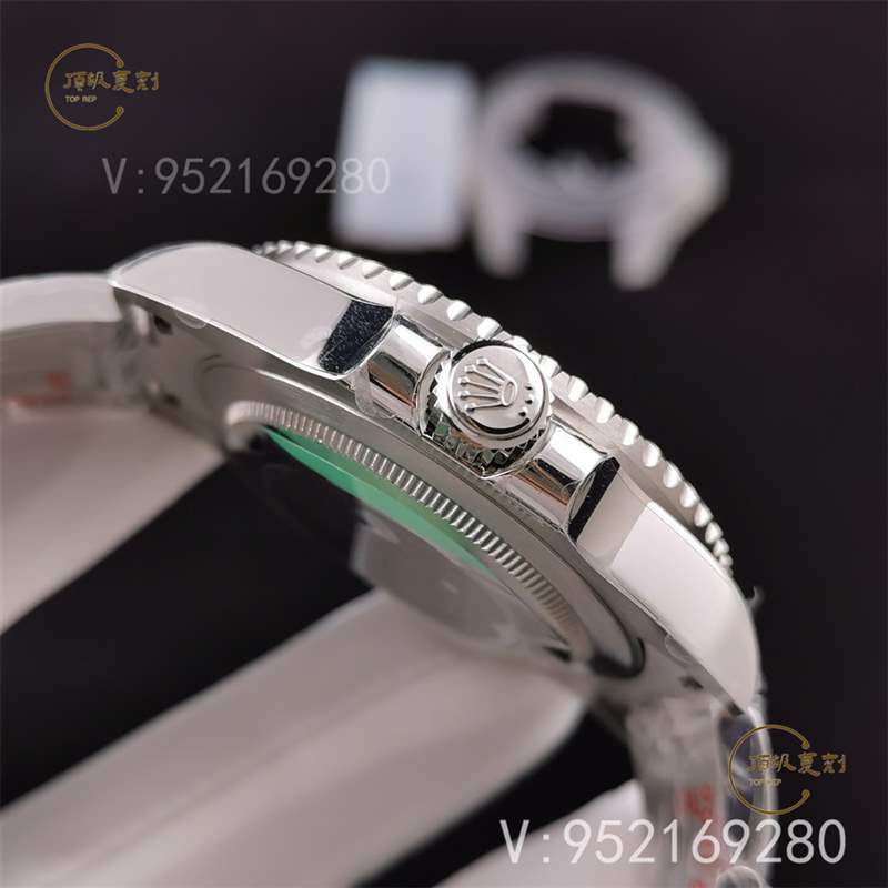 N廠勞力士格林尼治國(guó)米藍(lán)黑圈復(fù)刻表3186機(jī)芯做工評(píng)測(cè)-復(fù)刻表