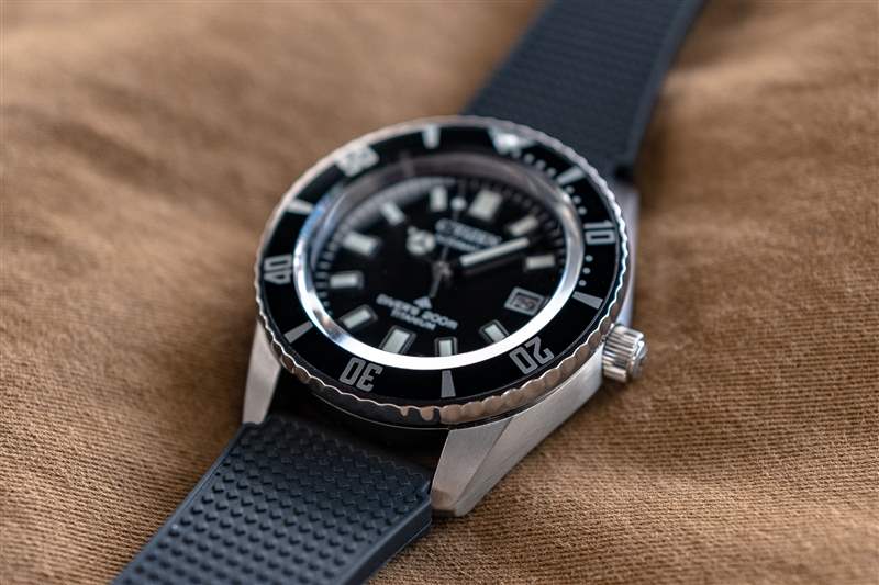 動手實踐公民的最新鈦潛水手表是沒有重量的新復古-復刻表