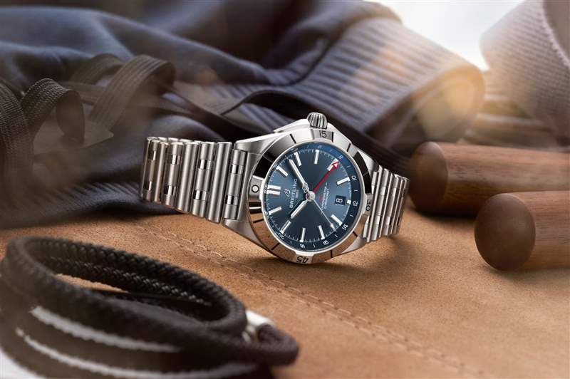 Breitling航空經典Navitimer70周年聯乘國泰GMT腕表限量200枚-復刻表