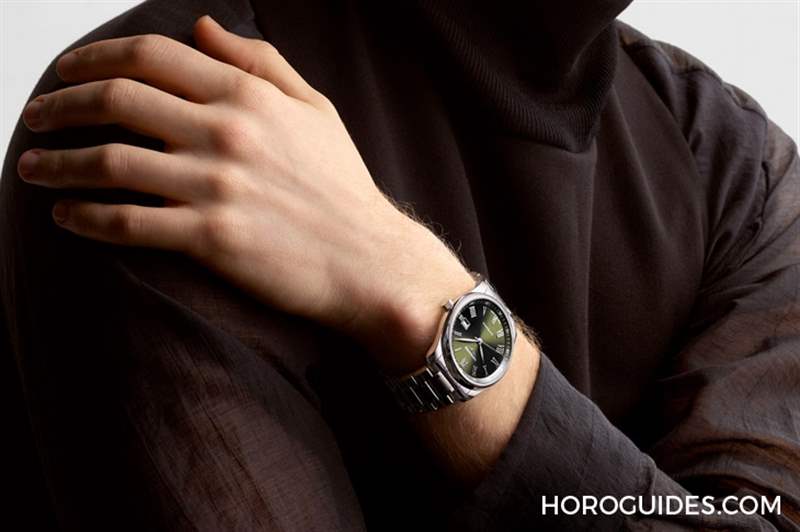 身為品味女子,妳適合隨「時」優(yōu)雅:浪琴表Master巨擘系列女表與男表-復(fù)刻表