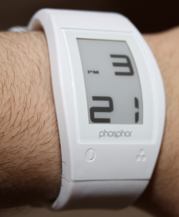 熒光粉世界時(shí)間運(yùn)動(dòng)電子墨水手表評(píng)論-復(fù)刻表