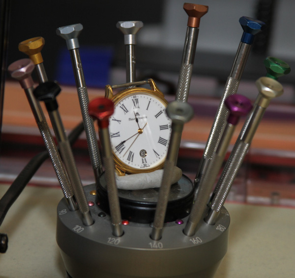 Maurice Lacroix 制造商 17 在艾美表廠-復刻表