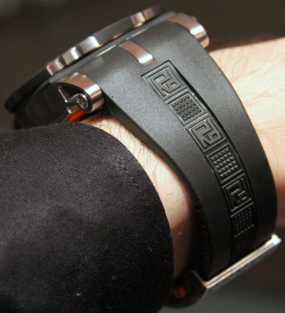 羅杰杜彼2010年的EasyDiver腕表-復刻表