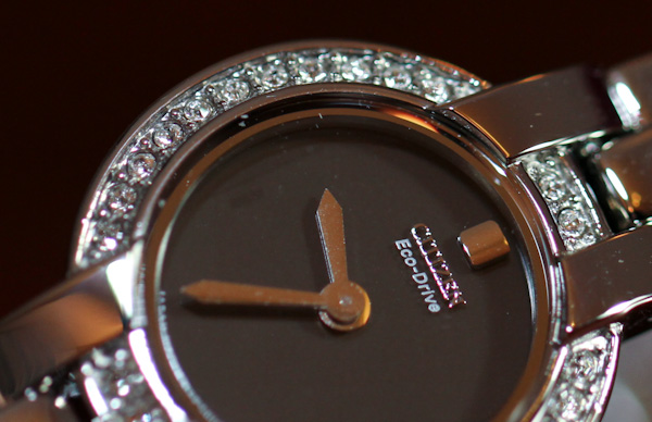 公民生態驅動女士剪影手鐲EW9990-54E手表評論-復刻表