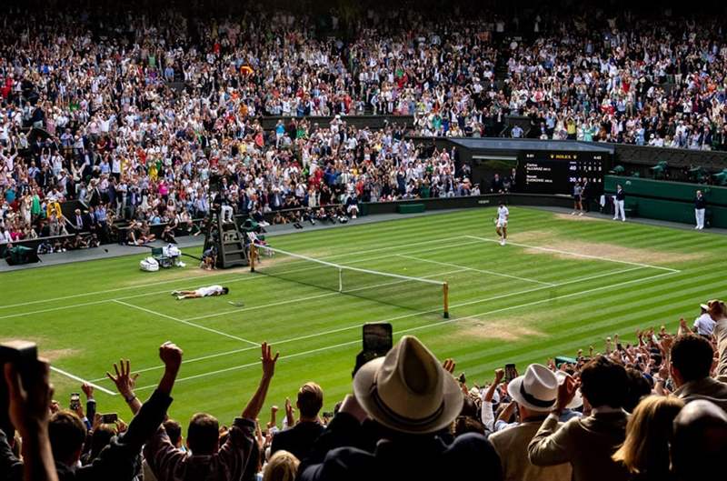 2023溫網(wǎng)男單冠軍出爐喬科維奇和“小蠻牛”Alcaraz秀出厲害名表-復(fù)刻表