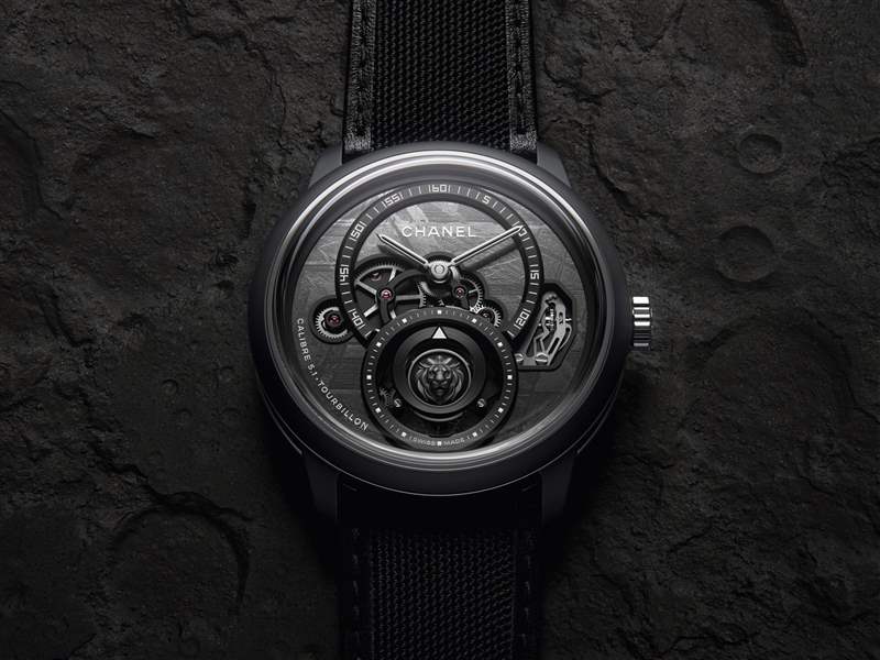 Chanel香奈兒新品亮點(diǎn)：Monsieur de Chanel隕石盤陀飛輪，J12 Cyber??netic黑白像素-復(fù)刻表