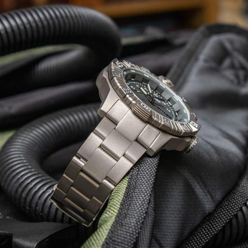 上手體驗:Traser P99 T戰(zhàn)術(shù)鈦金屬手表-復(fù)刻表