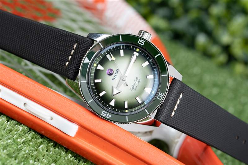 腕表點評:雷達表Captain Cook x Cameron Norrie限量版腕表亮相花旗公開賽-復刻表