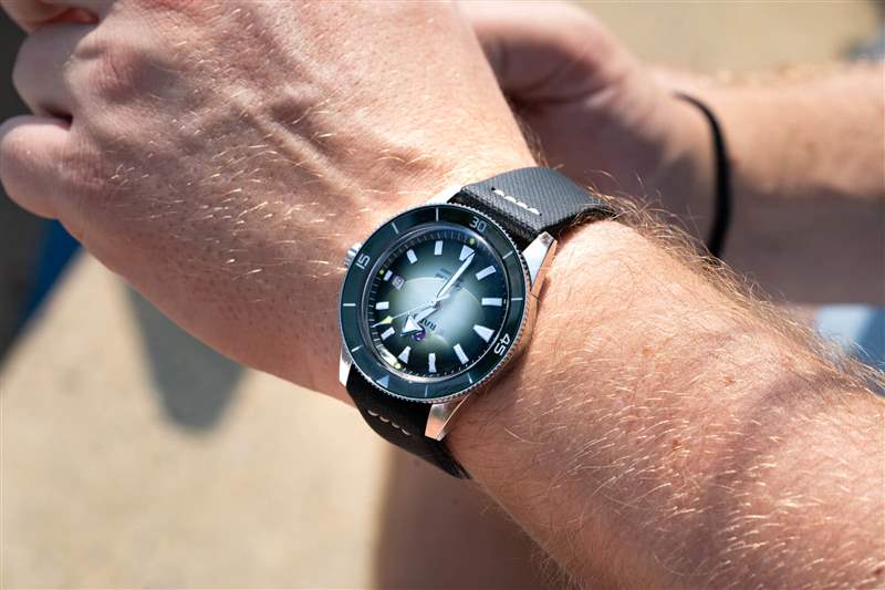 腕表點評:雷達表Captain Cook x Cameron Norrie限量版腕表亮相花旗公開賽-復刻表