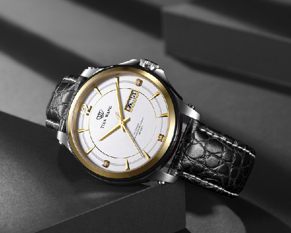 天王表和天梭表哪個好(天王表和天梭表哪個質量好)-復刻表