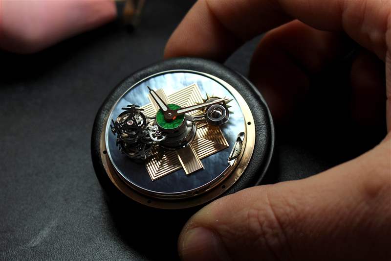 Louis Moinet推出Maya Eclipse獨(dú)一款雙重陀飛輪腕表：瑪雅文明-復(fù)刻表