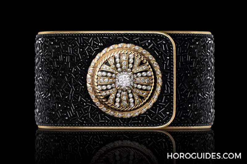 一表一世界，融會(huì)精湛工藝的優(yōu)美章節(jié)︱CHANEL Mademoiselle Privé系列腕表-復(fù)刻表