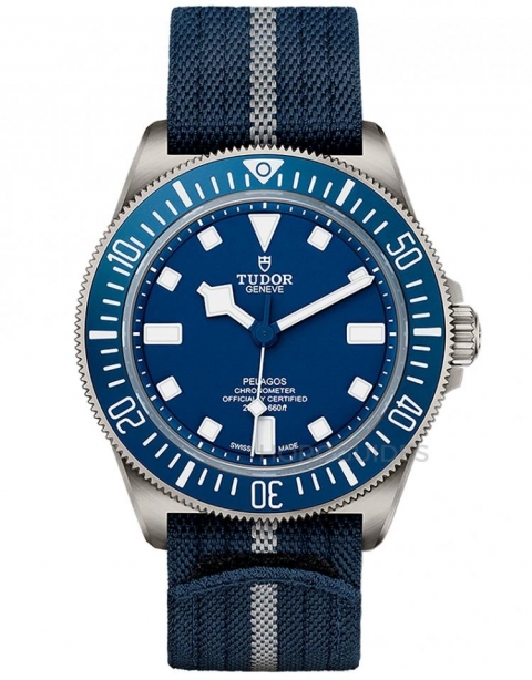 TUDOR Pelagos FXD腕表一次睇|鈦金屬與碳材質(zhì)的嶄新運(yùn)用-復(fù)刻表